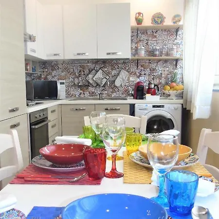 Casa Le Maioliche شقة